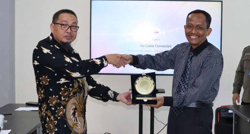 SMKN 1 Cibinong Bogor Studi Banding ke Politeknik Negeri Indramayu Terkait Penerapan Konsep SMK Pusat Keunggulan